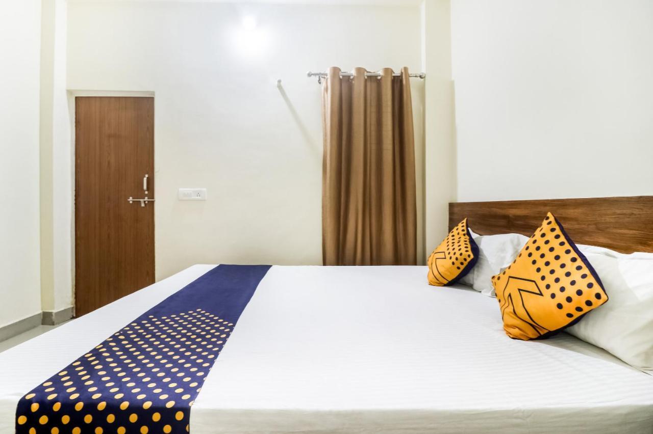Oyo 40073 Yash Homestay Samarda Kaliāsot Екстериор снимка