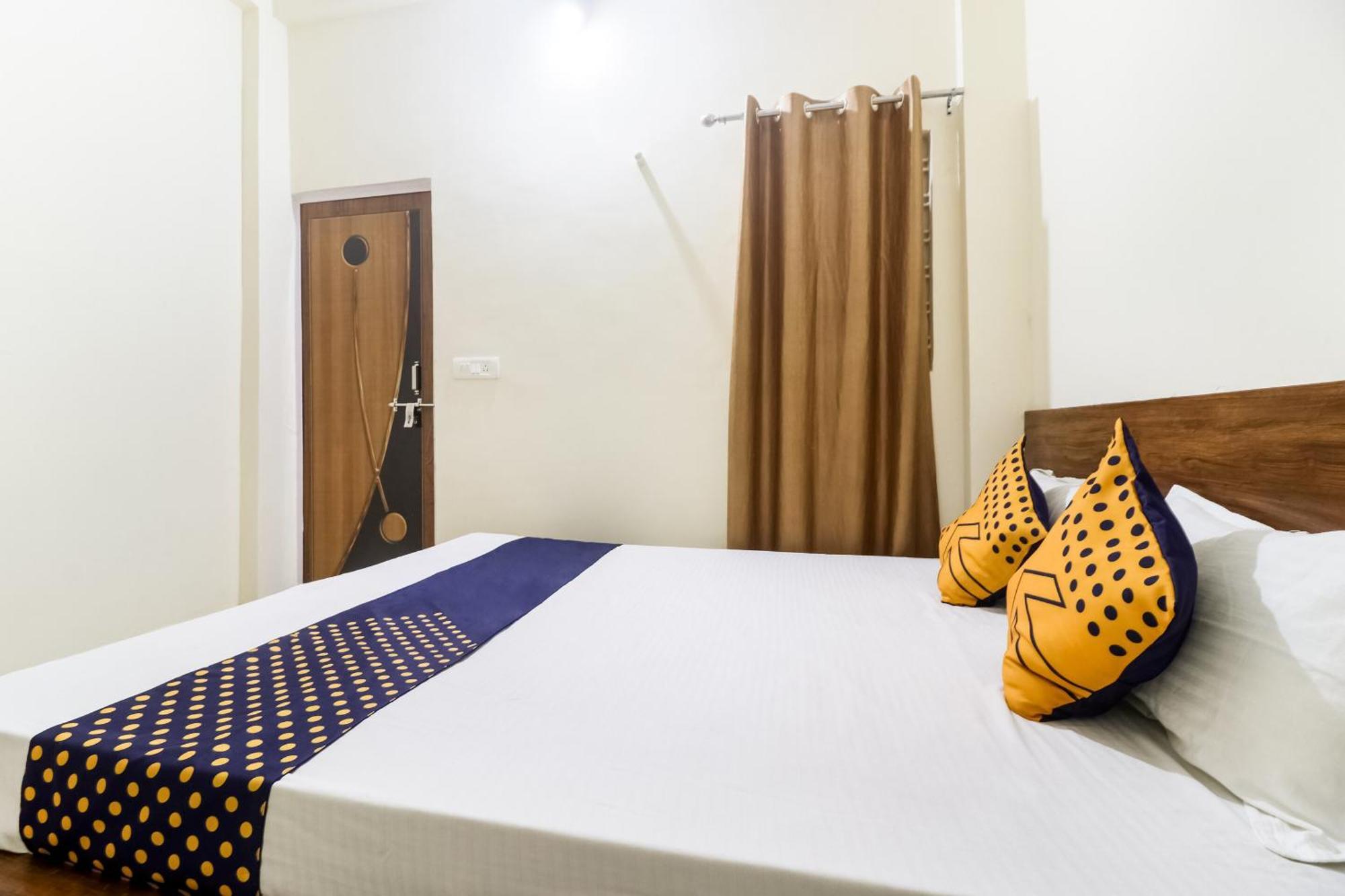 Oyo 40073 Yash Homestay Samarda Kaliāsot Екстериор снимка