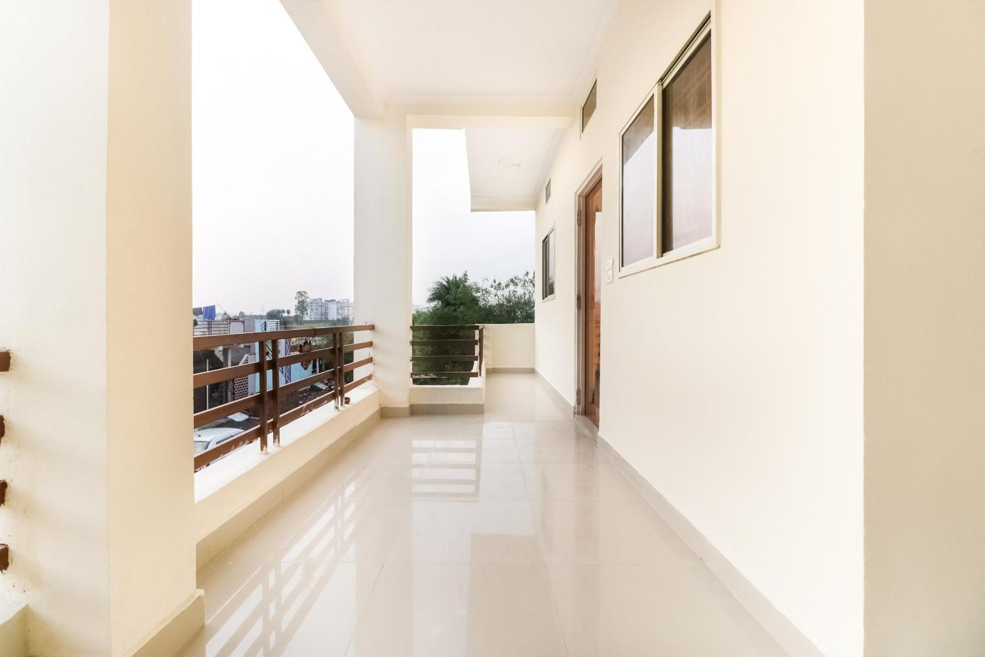 Oyo 40073 Yash Homestay Samarda Kaliāsot Екстериор снимка